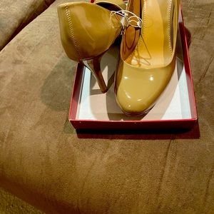 Merona Shoes Size 10